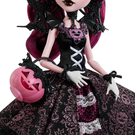 Limited Draculaura Halloween Collector Doll