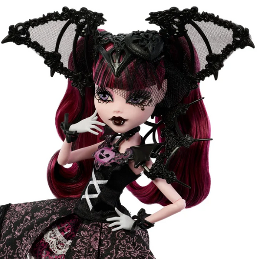 Limited Draculaura Halloween Collector Doll